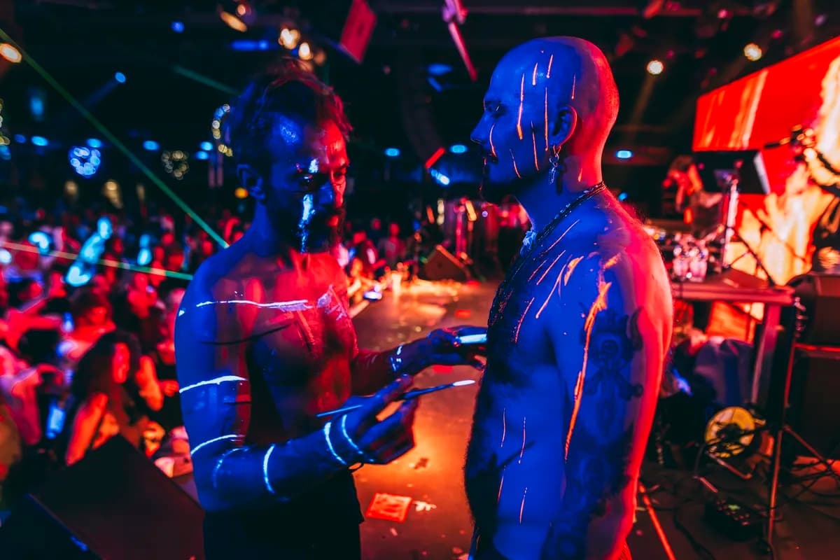 Body paint performers